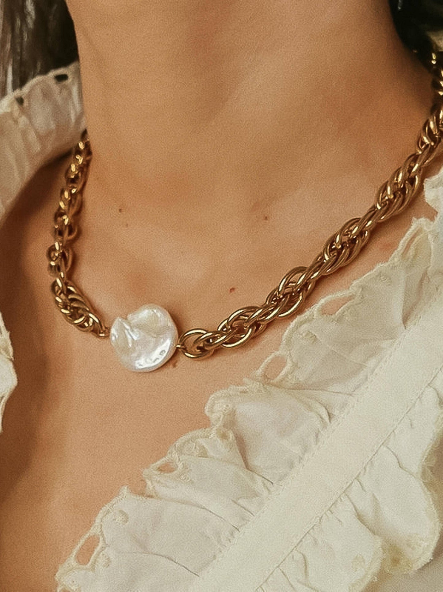 Baliey Bold Pearl Chain Necklace