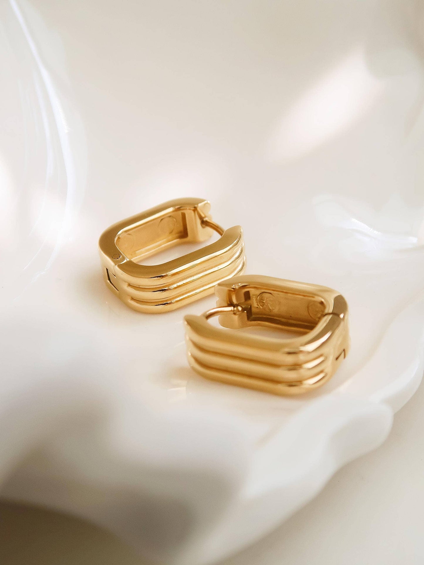 Noa Earring