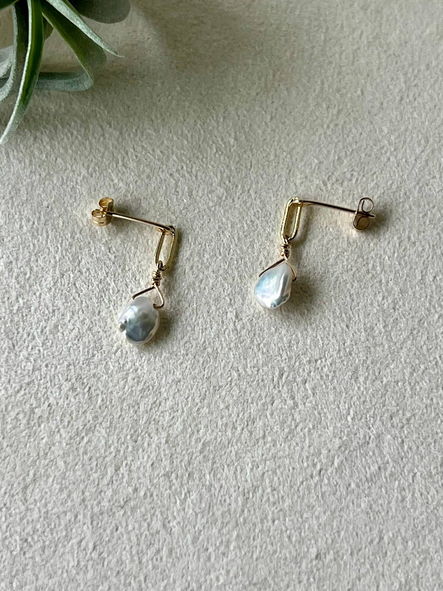 Freshwater Pearl Gold Filled Stud