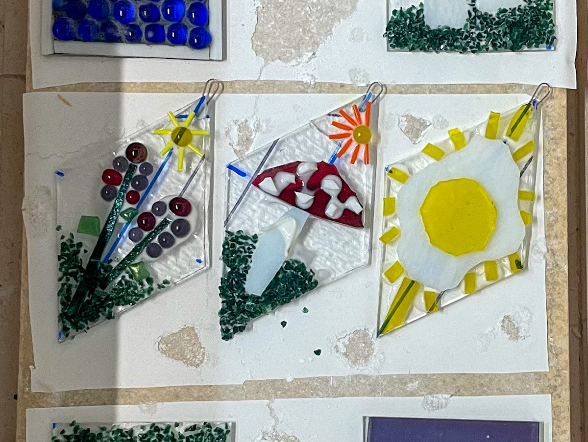 GLASS CLASS: Diamond Glass Sun Catcher