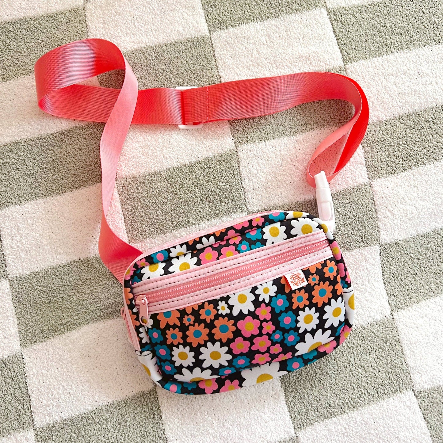 Darling Daisy Belt Bag