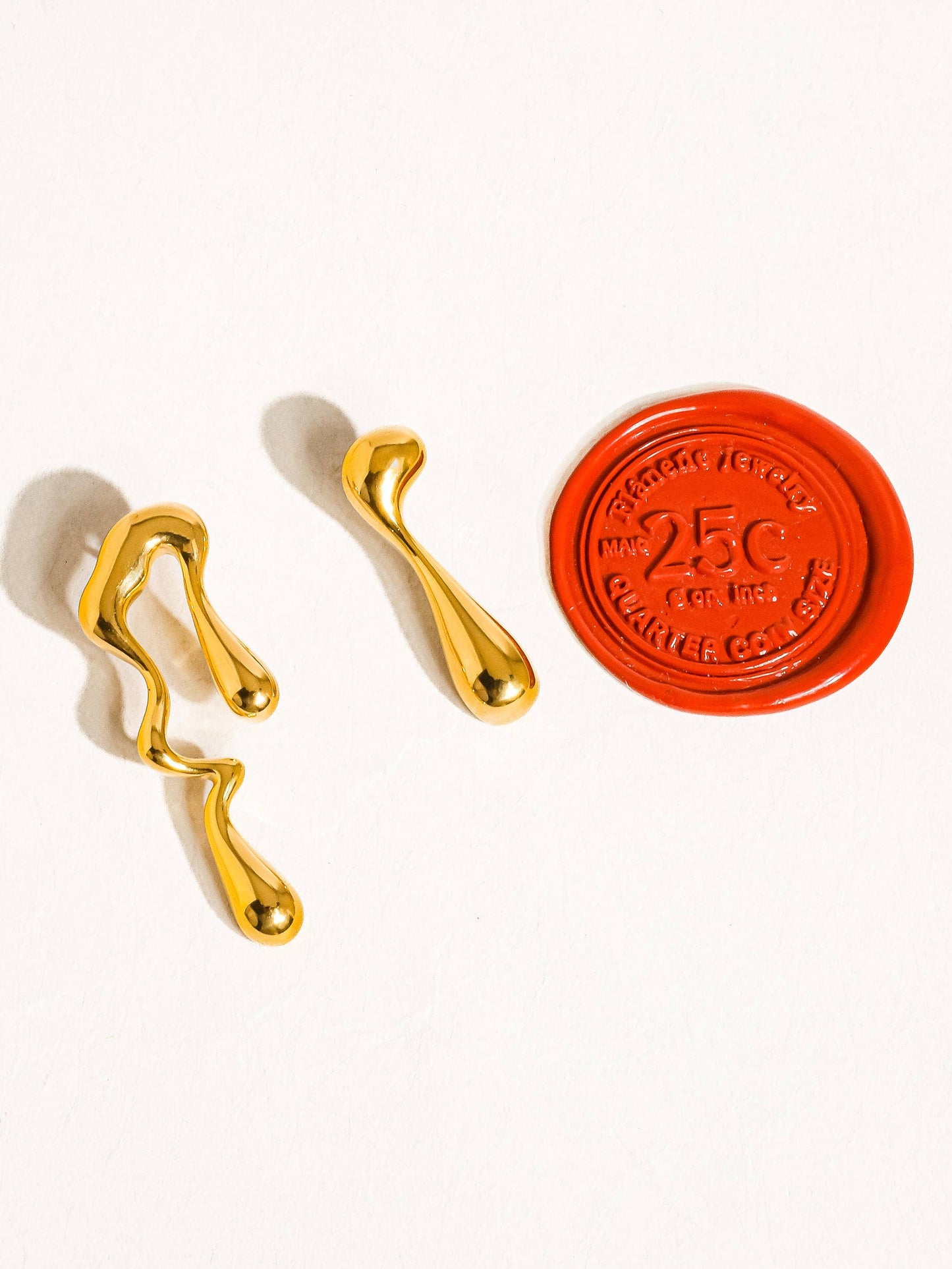 Mismatch Melted Earring