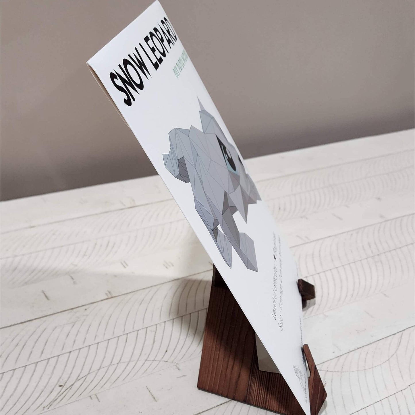 Snow Leopard Origami Model
