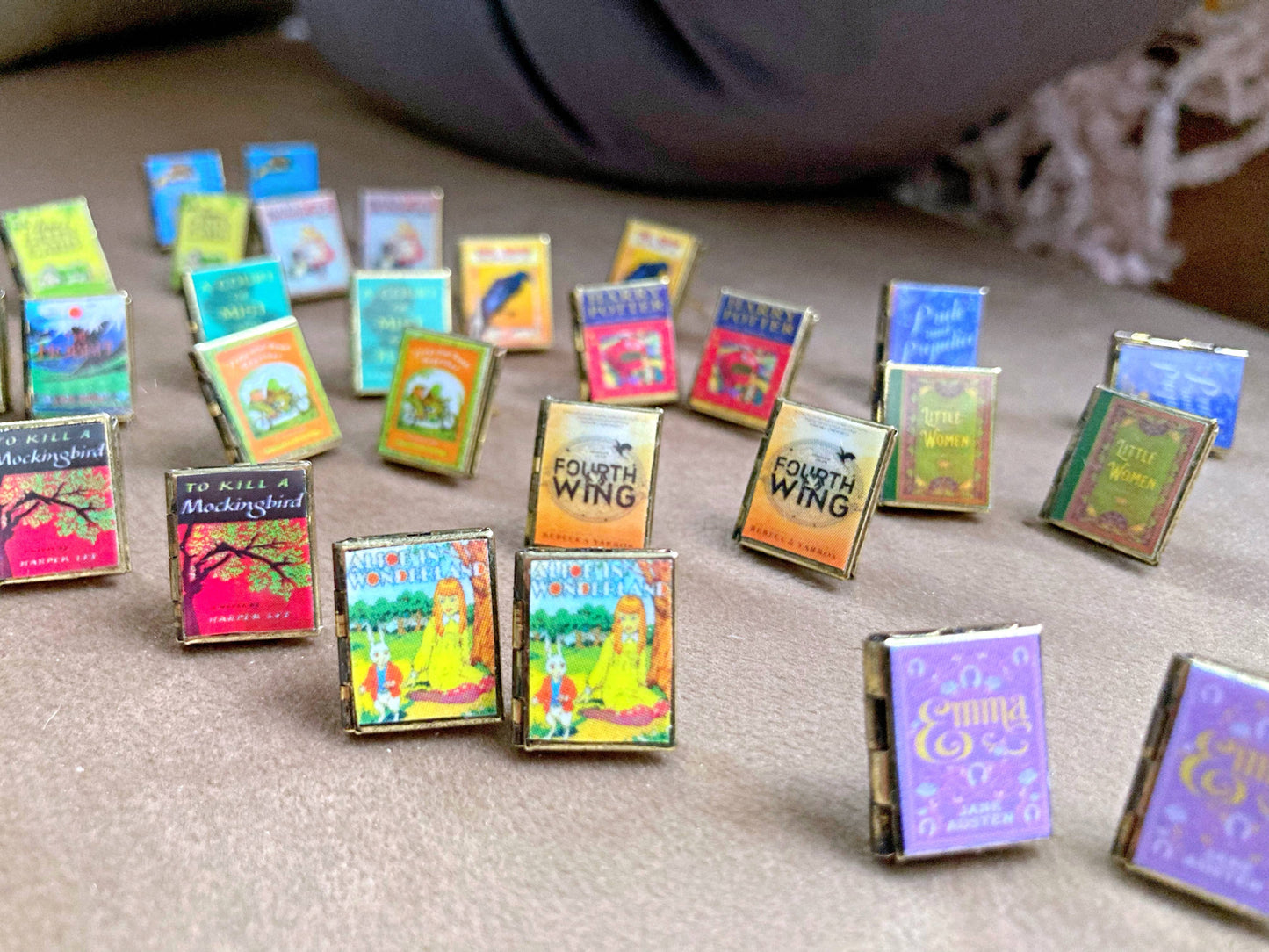 Post Earrings Book Locket Emma Lilac