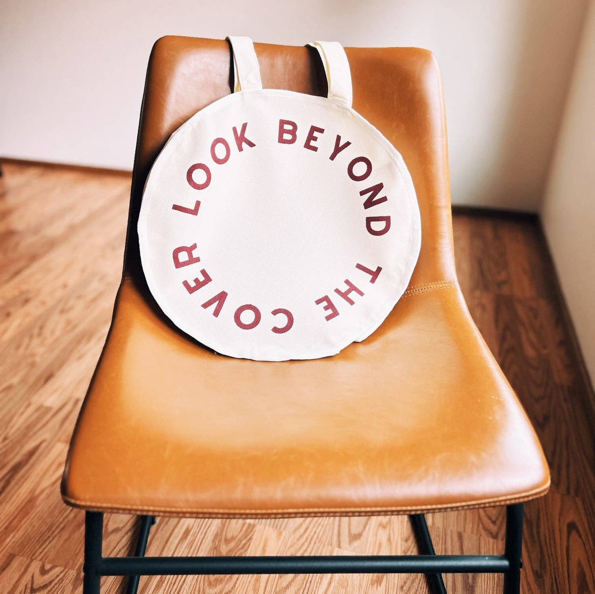 Look Beyond the Cover Circle Tote, Totes,100% Cotton, Canvas