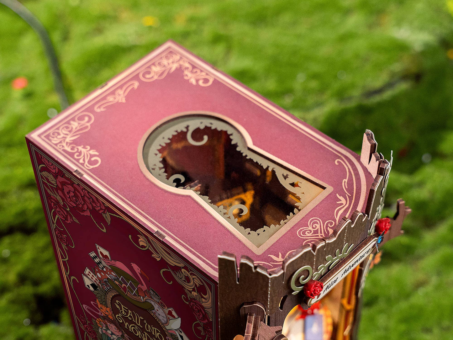 DIY Book Nook Kit: Fall into Wonder - Alice in Wonderland