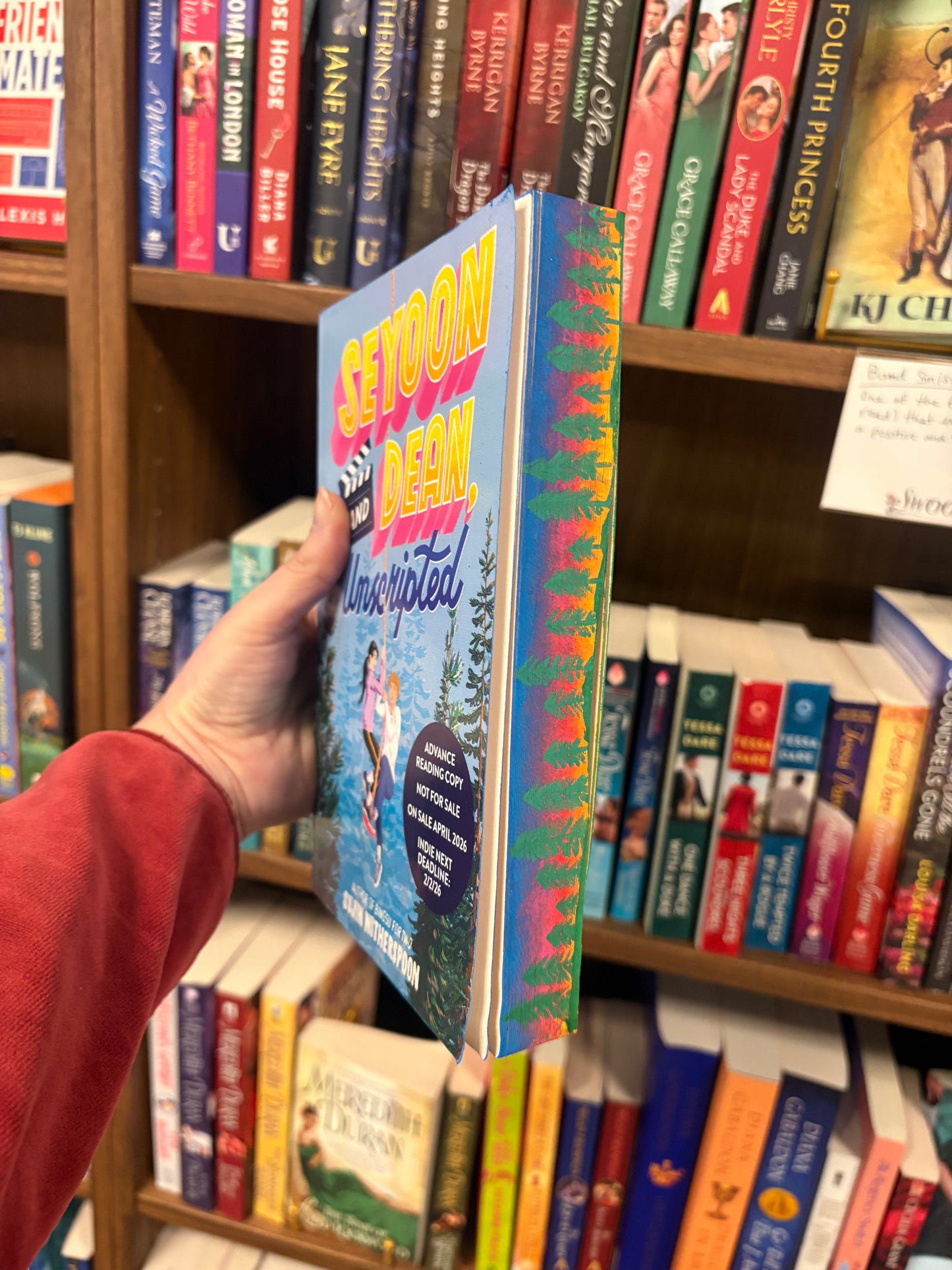Painting Class: Ombre Sprayed Edges for Your Favorite Book