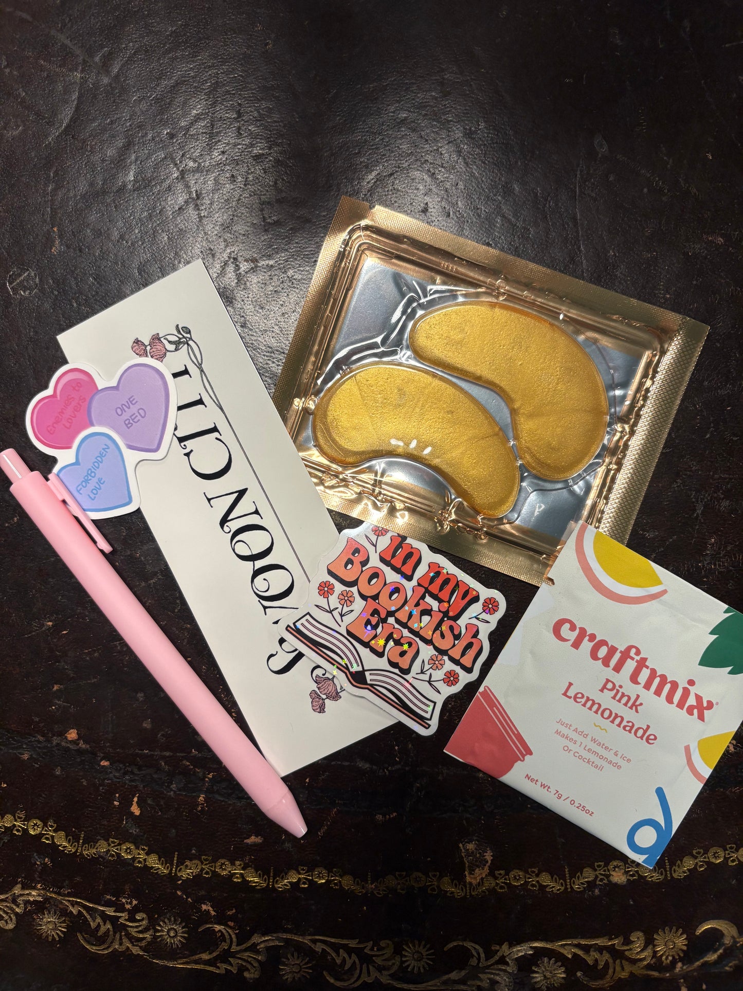 Blind Date With Book Bouquet