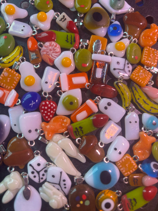 GLASS CLASS: Spicy Charms workshop