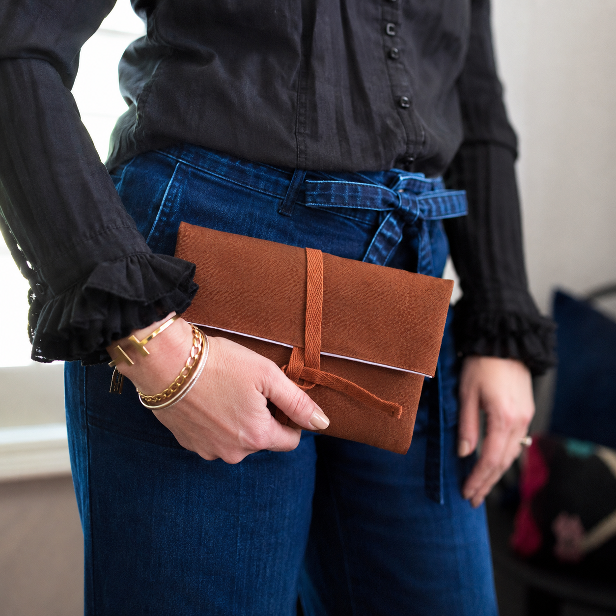 Kindle Holder Reversible | Blue Bramble Cotton Canvas