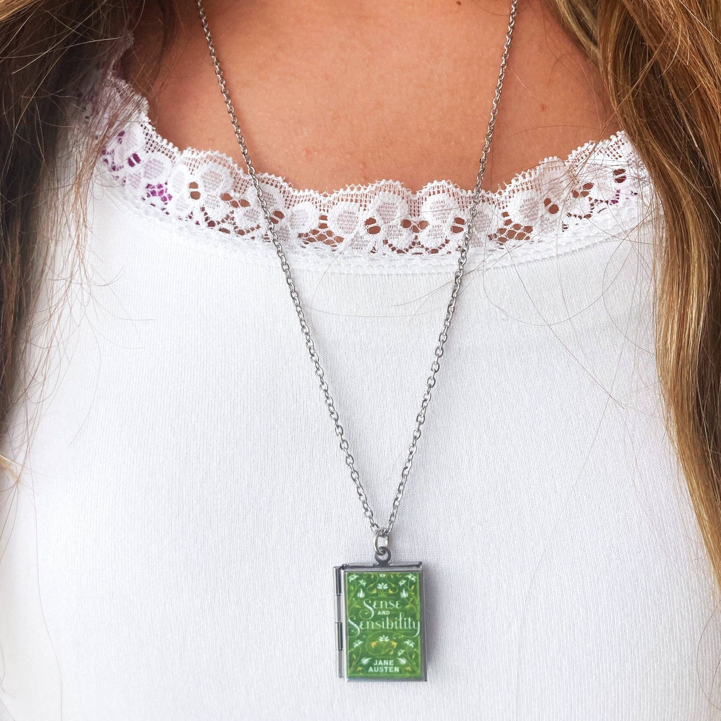 Book Locket Sense and Sensibility - Green Filagree