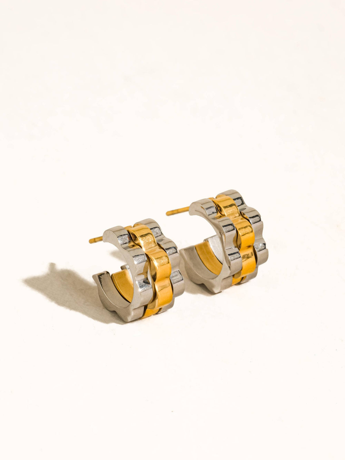 Paige Two-Tone Ribbed Hoop Earrings