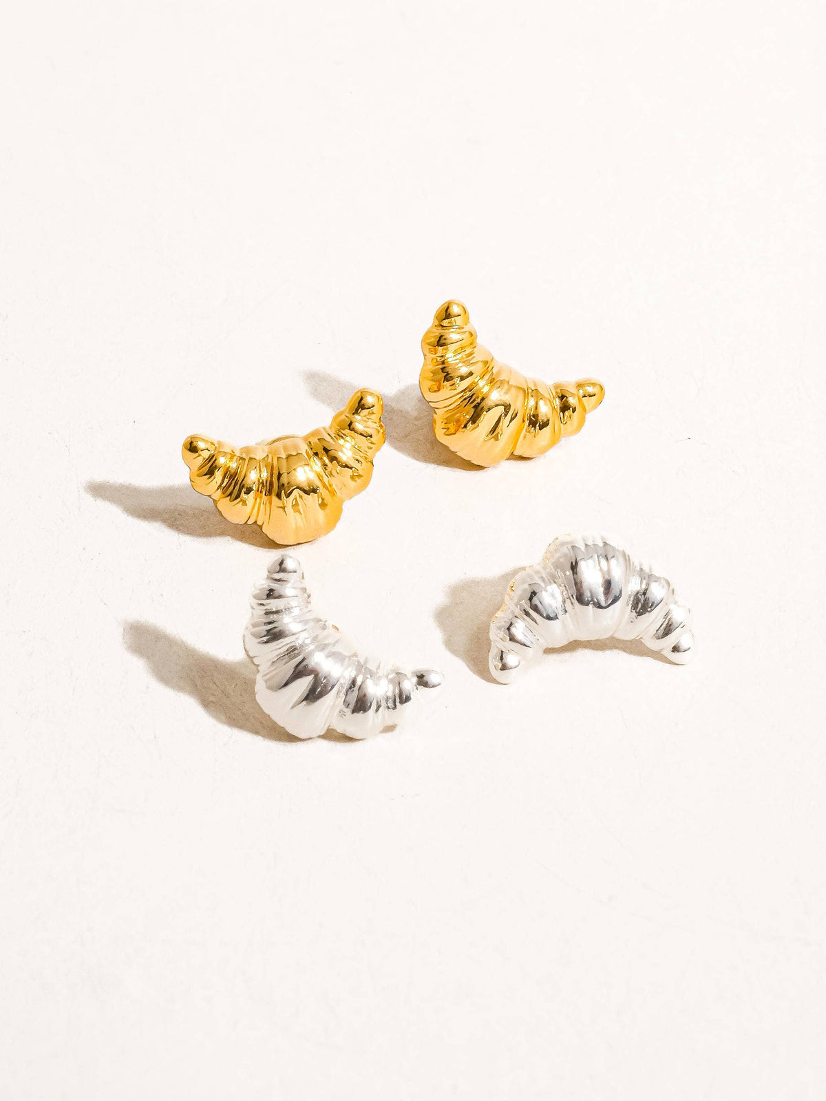 Gaëlle Petite Croissant Stud